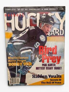 96-97 Beckett Hockey Card Magazines (Paul Kariya, Steve Yzerman, Patrick Roy)Lot